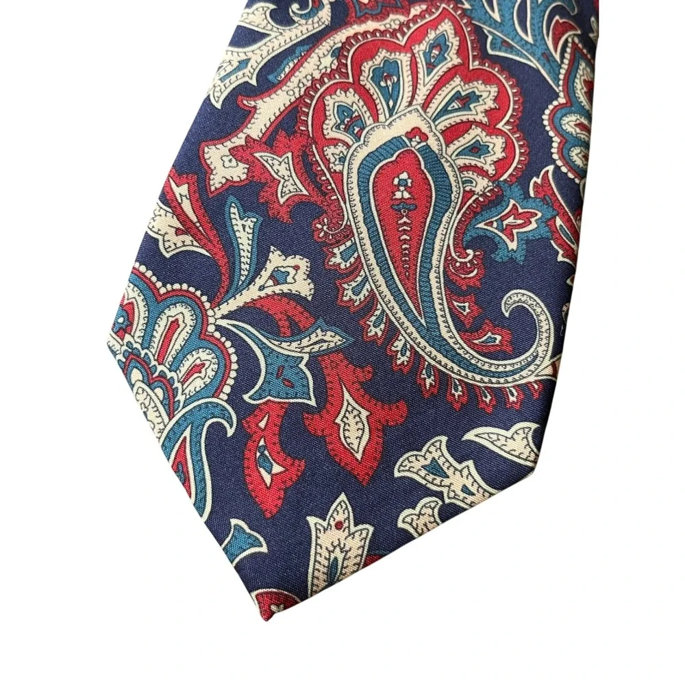 RIVETZ OF BOSTON Men's Silk Neck Tie MADE IN THE USA Blue/Red/Navy/Beige PAISLEY